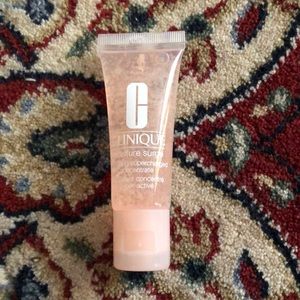 Clinique moisture surge